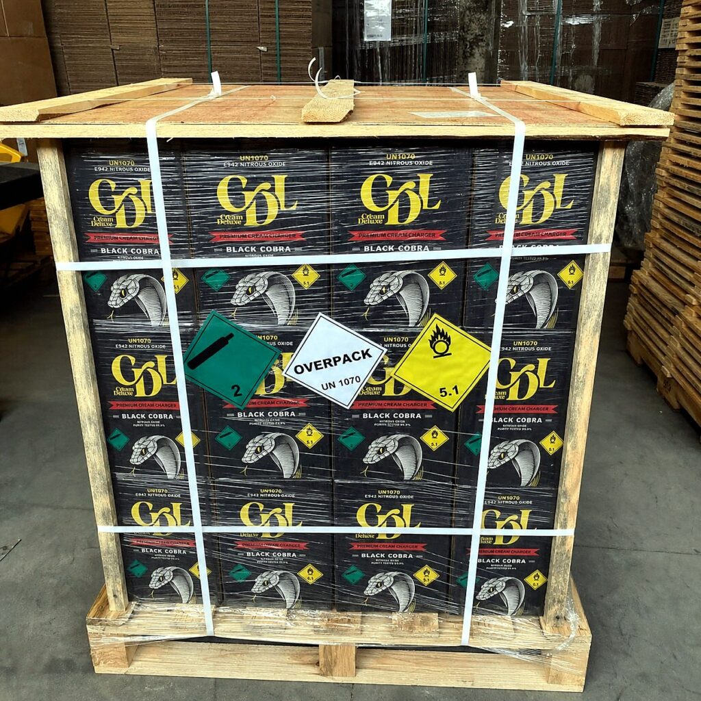 Cream Deluxe Black Cobra 666g wholesale pallet — food-grade nitrous oxide cream chargers